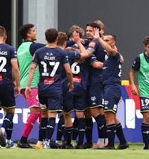 Football: Oskar Zawada strikes Wellington Phoenix to victory over Brisbane 
Roar in A-League