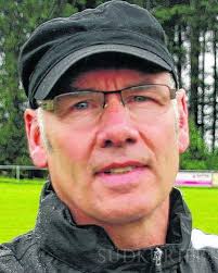 Trainer Peter Blessing vom Tabellenführer FC Königsfeld tippt den 8.