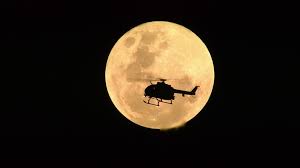 Resultado de imagen de helicóptero en la noche