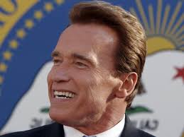 Llegan más zombies de la mano de... Schwarzenegger Images?q=tbn:ANd9GcQjN8DzSP5bcgTerYNQExcavRtBnZnET55G2pgrUs9ukLQptcox
