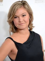 Julia Stiles At Producers Guild Awards. Is this Julia Stiles the Actor? Share your thoughts on this image? - julia-stiles-at-producers-guild-awards-1406651552