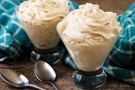 3 Ingredient Irish Cream Flavored Whipped Cream – Berly's Kitchen