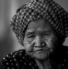 Khmerfrau von Elke Michalik