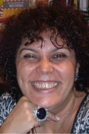 Meu nome é Sonia Rosa, nasci e moro na cidade do Rio de Janeiro. Sou professora, contadora de histórias, orientadora educacional e escritora. - 304_med
