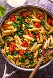 Easy Tomato and Spinach Pasta - Baker by Nature