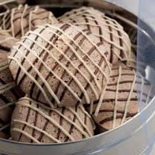 Risultati immagini per chocolate coconut meringues