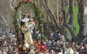Resultado de imagen para fotos de la procesion de la imagen de santa rosa de lima