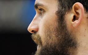 Kevin Love. MinnPost file photo by Craig Lassig. Kevin Love&#39;s responses to questions from the media were ostentatiously curt and terse on anything related ... - KevinLoveLeftProfile640_0