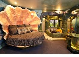 أجمل غرف النوم العصرية و الفخمة 2013 Images?q=tbn:ANd9GcQvvB4U9Z_QgkjQTjzXWuimOcFPqrTtAZ62gdJ8tZIYb323jmLF