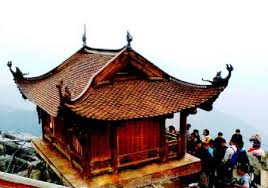 Tour du lịch chùa ba vàng  yên tử