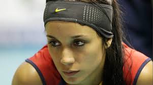 *Jugadora de la selección nacional júnior femenina de voleibol. Vaina: http://blogs.20minutos.es/tu-blog/2013/06/07/el-deporte-femenino-el-gr​an-olvidado/ - catalina9-jpg_151526