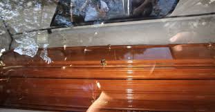 Motorista de funerária perde caixão em avenida de São Luís