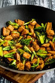 Recipes - Pork and Broccoli Stir-Fry with Ginger