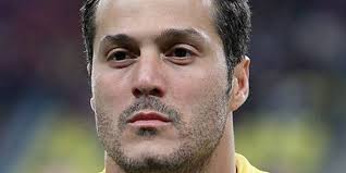 Manchester United are understood to be weighing up a move for QPR goalkeeper Julio Cesar, according to the The Sun. - julio-cesar1