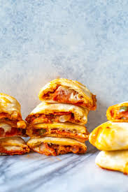 Freezer-friendly Homemade Pizza Pockets - The Girl on Bloor