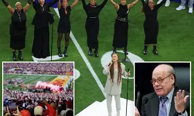 Democrat fumes at Super Bowl crowd for not standing during black national anthem sung by Andra Day