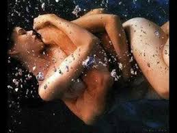 Resultado de imagen de amor bajo el agua