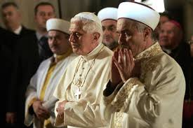 Résultat de recherche d'images pour "dialogue pape muftis"