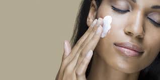 moisture face cream ile ilgili görsel sonucu