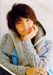 Tegoshi Yuya nació en Japón el 11 de Noviembre de 1987 convirtiéndose años después en actor ... - tegoshi2byuya