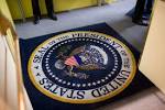 Presidential seal rug