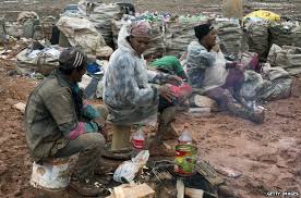 Image result for hình ảnh người nghèo