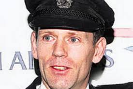 John Coward. The real hero of the incredible Heathrow BA jet crash-landing was yesterday revealed to be a co-pilot with the unlikely name COWARD. - 90F20AB3-C2CA-D018-ED67B01EBCC1FCAD