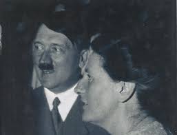 Resultado de imagen de Adolf hitler en la intimidad
