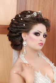 Résultat de recherche d'images pour "maquillage et coiffure mariée 2014"