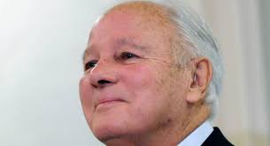 Edwin Edwards aims to recharge his career in Louisiana after serving nearly a decade in prison. - 120129_edwin_edwards_605_ap