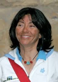 Así se muestra la montañera Rosa Fernández tras saberse ganadora de la Medalla de Plata del Principado. Hará un hueco en su amplio palmarés para este nuevo ... - 2100880