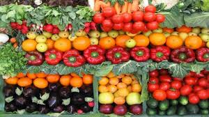 Image result for ‫ألوان الفواكه والخضروات في سوق الهال‬‎