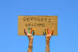 Résultat de recherche d'images pour "refugiés welcome"