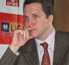 Nigel Short, President of the Commonwealth <b>Chess Association</b> - nigel05