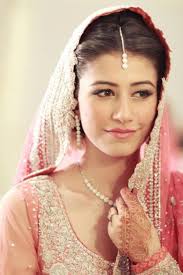 Makeup File with Raana Khan: Get Syra Yousuf&#39;s Bridal Glow. by Secret Closet on February 13, 2013 in Makeup File with the Experts - 537555_388233061266151_1278974827_n-e1360735887785