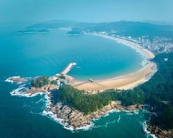 태안 만리포 해수욕장 전경, AI로 생성