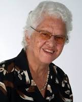 Aos 82 anos, de idade, dos quais, mais de 60 dedicados à educação no antigo norte de Goiás e Tocantins, a professora Margarida Lemos Gonçalves (foto), ... - margarida-lemos