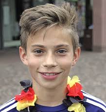 <b>Daniel Feser</b> (12 Jahre) aus Gundelfingen: „Am besten finde ich Marco Reus, <b>...</b> - 86208472