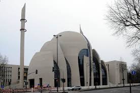 Kehebatan rekaan unik cologne central mosque