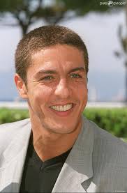 lire article &middot; Samy Naceri lors du MIP TV à Cannes le 4 avril 2001 - 1357242--samy-naceri-mip-tv-cannes-2001-950x0-3