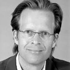Dr. <b>Volker Kronenberg</b>. ist Akademischer Direktor am Institut für Politische <b>...</b> - 1328.Kronenberg__Volker_2011