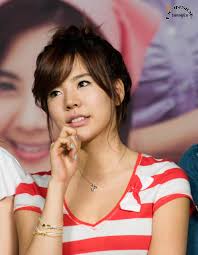 SNSD SUNNY!! She has a cute smile ;D. May 29, 2011 6:25 pm danielahn. Tell me what&#39;s in your mind at that time~kk. I was in the toils by the way she smiled~ ... - ed839cec97b0-ec8da8eb8b88_013