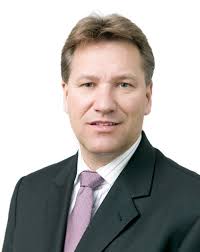 <b>Rainer Schulz</b>, neuer CEO der Rehau Gruppe, tritt ein herausforderndes Erbe <b>...</b> - 10610_f.02