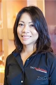 Dr. Elizabeth Nguyen OD. Optometrist. Average Rating - 2fb7ae13-afad-40cf-a575-658adf669598zoom