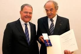 Bundesverdienstkreuz für Prof. Dr. Jochen Sigloch