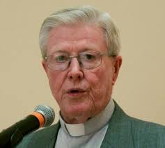 Retired Australian Auxiliary Bishop Geoffrey Robinson of Sydney speaks to a group of Voice of the Faithful at the Unitarian Universalist Congregation in ... - Robinson