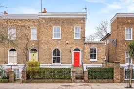 "Charming Hackney Home with Beautiful Backyard Designed by RHS Chelsea Gold Medallist"