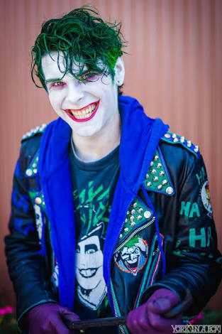 Jack "Joker" Napier Images?q=tbn:ANd9GcSxMupHLJK3QkCW5TcmVABjfRv-aXOyIcwz7gcOeBooYTEHXDLZ0WXKmHRZ