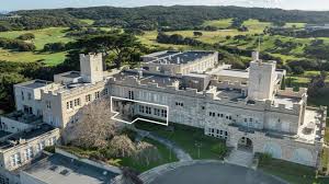 Luxurious Delgany Estate Portsea Castle Hits the Market: A Once-in-a-Lifetime Opportunity - 1
