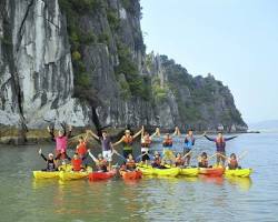 Image of Chèo thuyền kayak Hạ Long